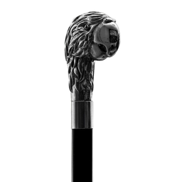 Iconico bastone da passeggio con la testa di pappagallo modellato a mano e placcato argento 925 sull'impugnatura.